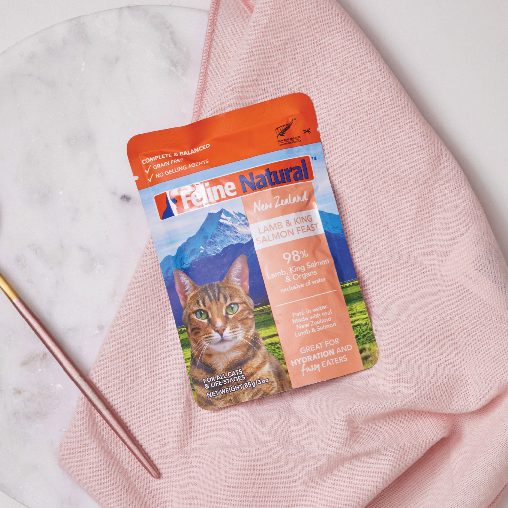 Feline Lamb & King Salmon Feast Pouch Cat Food