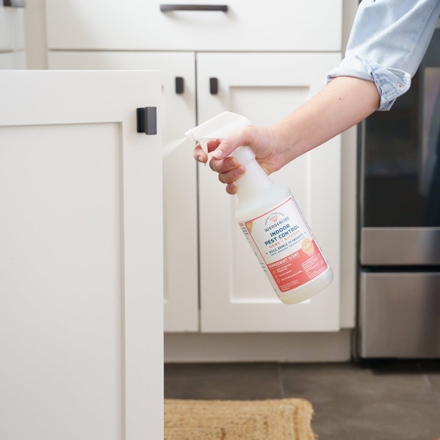 Wondercide Peppermint Indoor Pest Control for Home + Kitchen with Natural Essential Oils