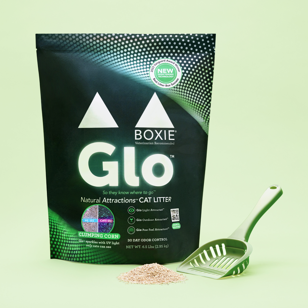 Glo Natural Attractions Clumping Corn Cat Litter